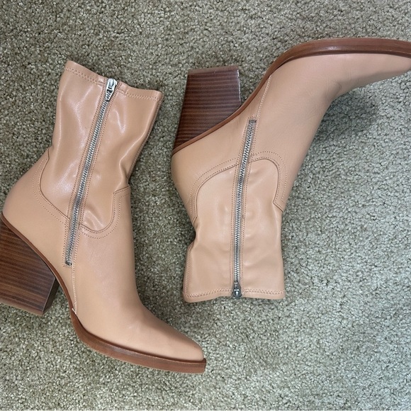 Dolce Vita Boyd tan faux leather block heel ankle boot - size 8.5 - Picture 4 of 10